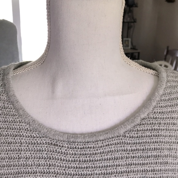 Old Navy sweater - Picture 6 of 8